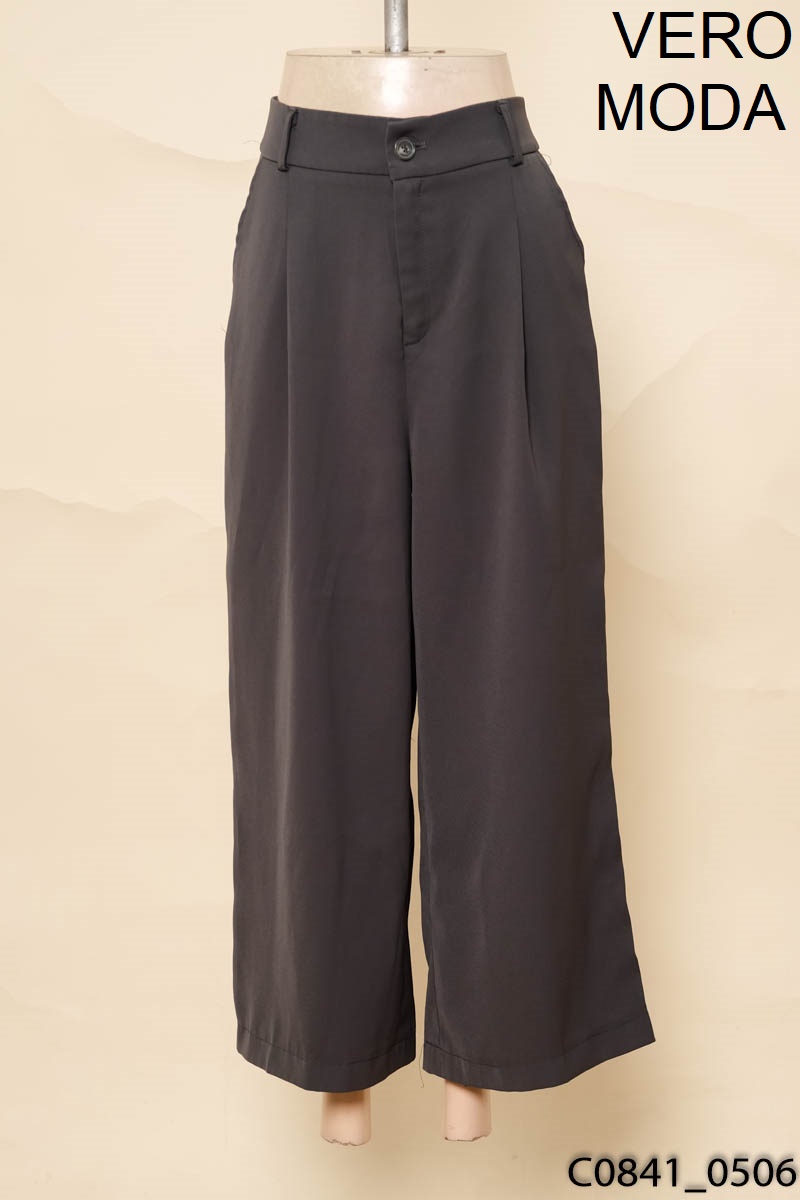 Quần xám lửng VERO MODA