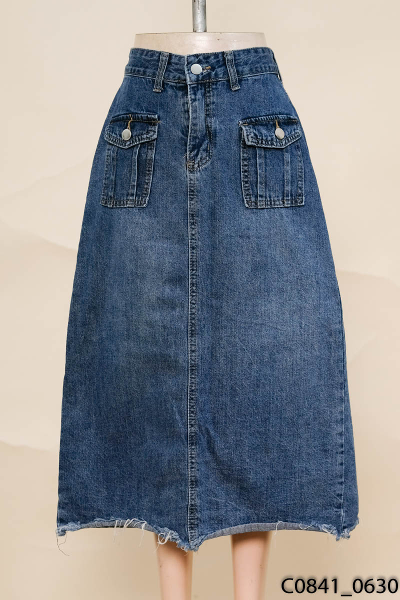 Chân váy jeans xanh cúc bạc