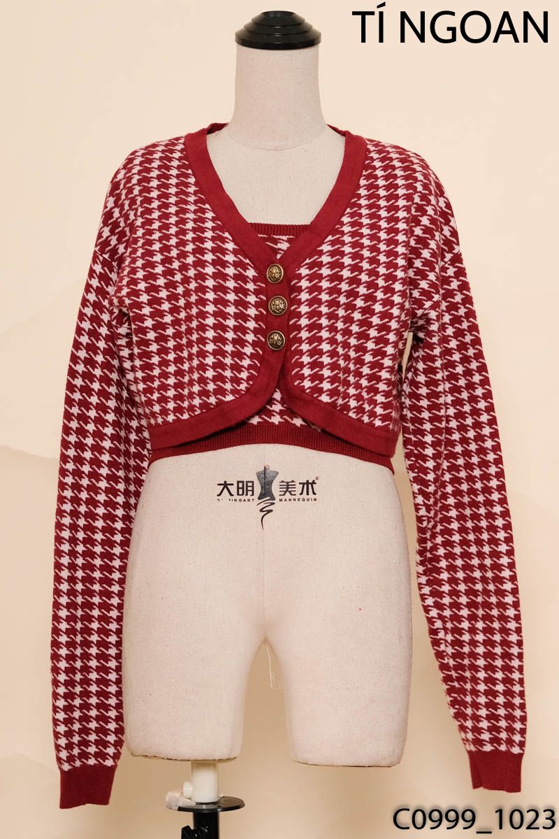 Áo cardigan len đỏ kẻ kèm áo 2 dây Tí Ngoan