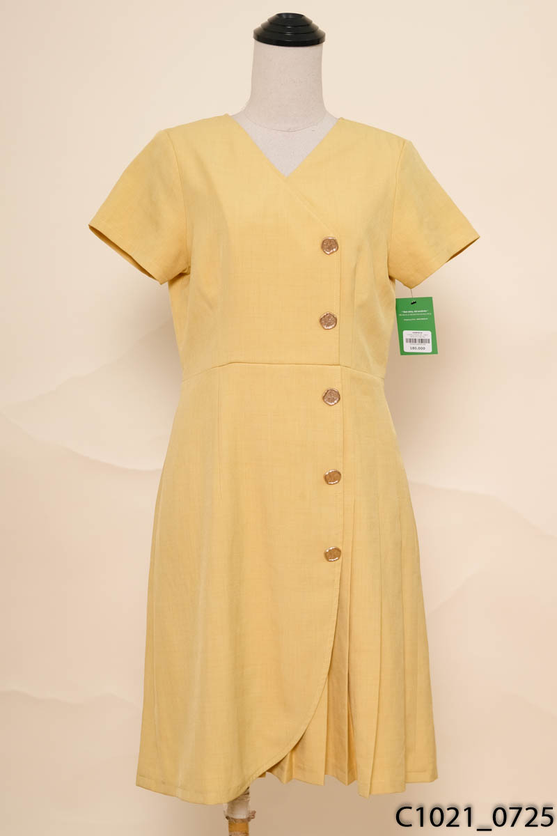Đầm vàng cổ V cộc tay Beaute by V