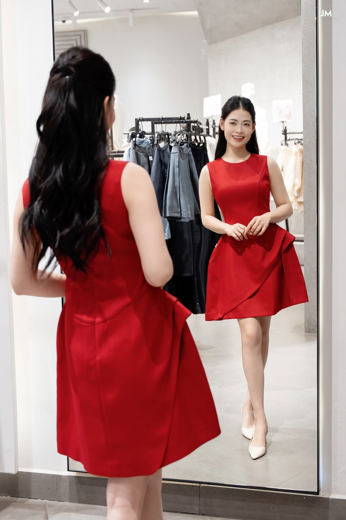 Đầm đỏ sát nách JM Design