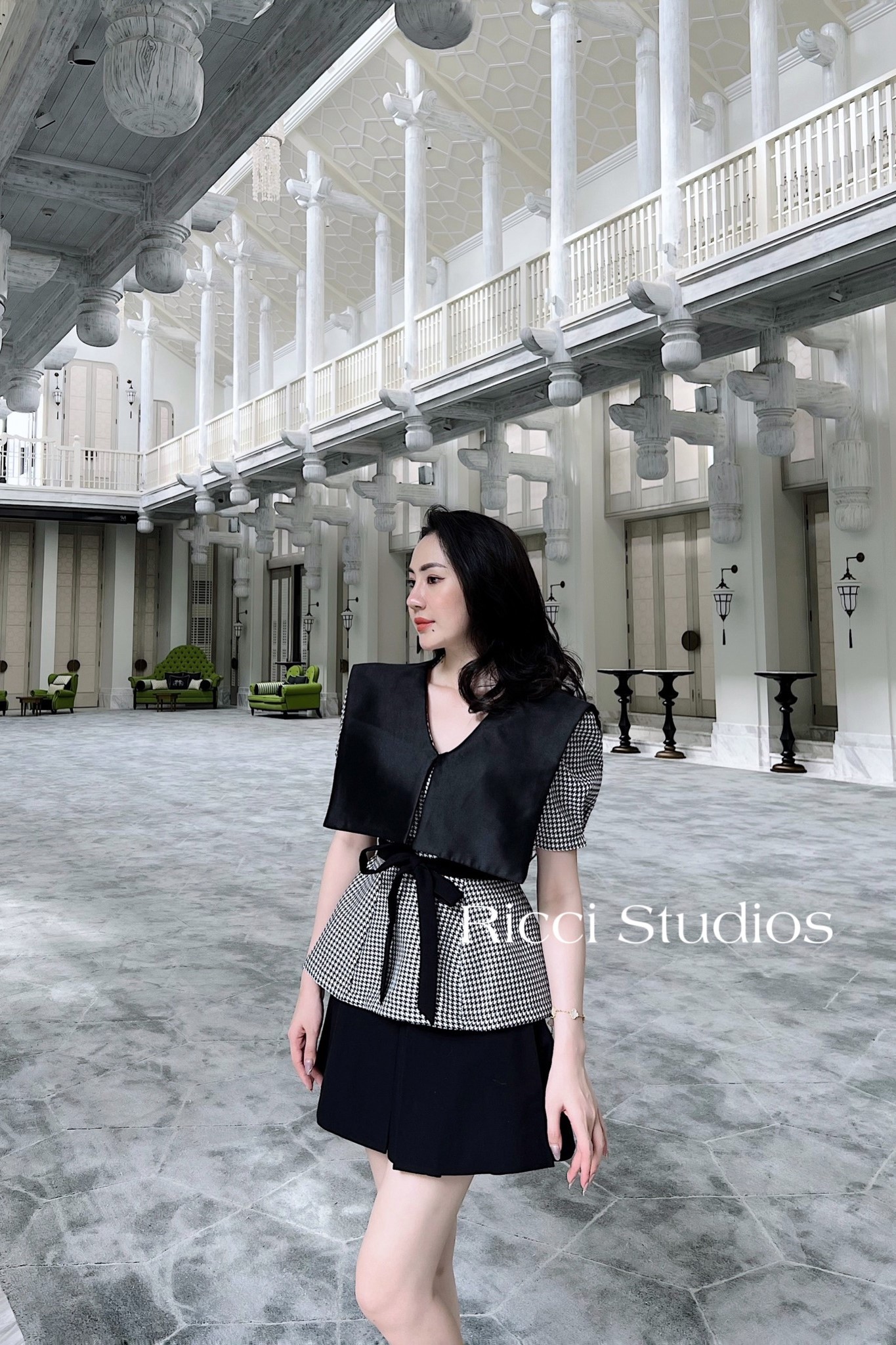 RICCI-Áo đen trắng họa tiết