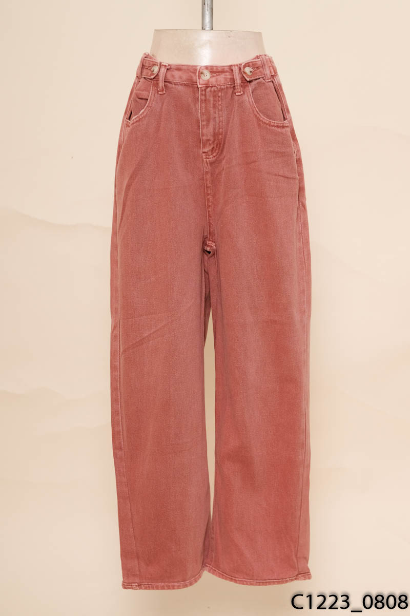 Quần jeans hồng ống suông