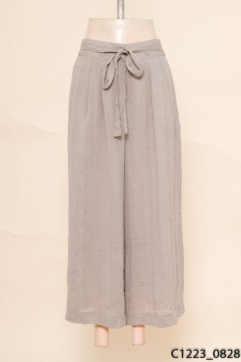 Quần culottes xám họa tiết