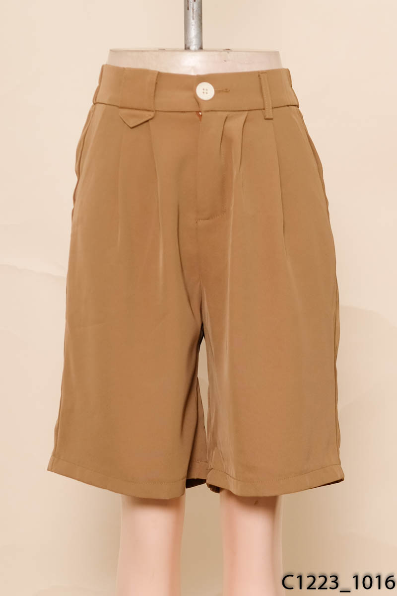 Quần shorts nâu
