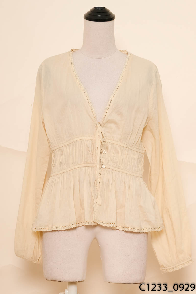 Áo vàng cổ V mở viền ren Zara New Tags