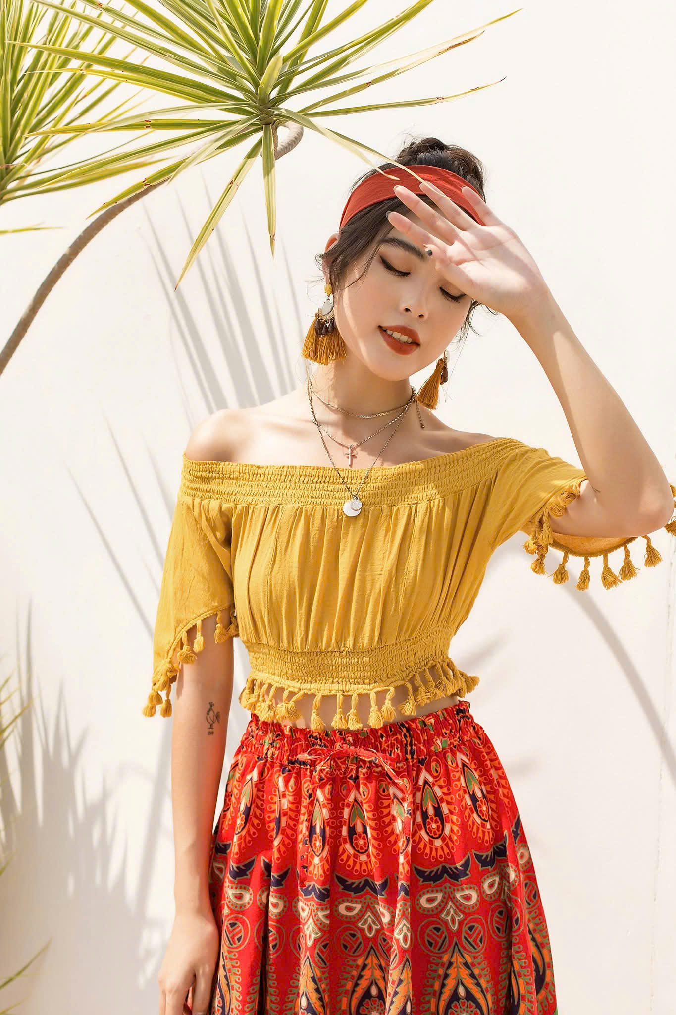 Áo vàng trễ vai Sò Vintage