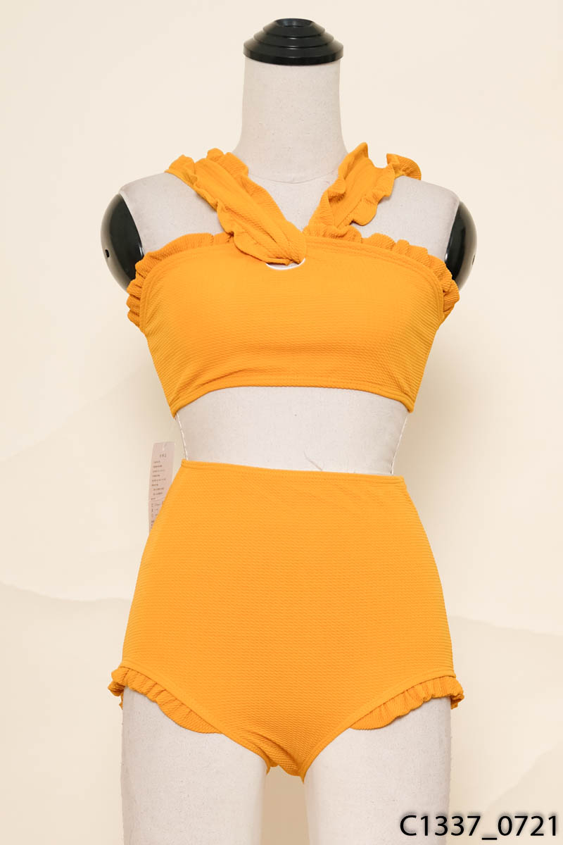 Set bikini vàng New Tags