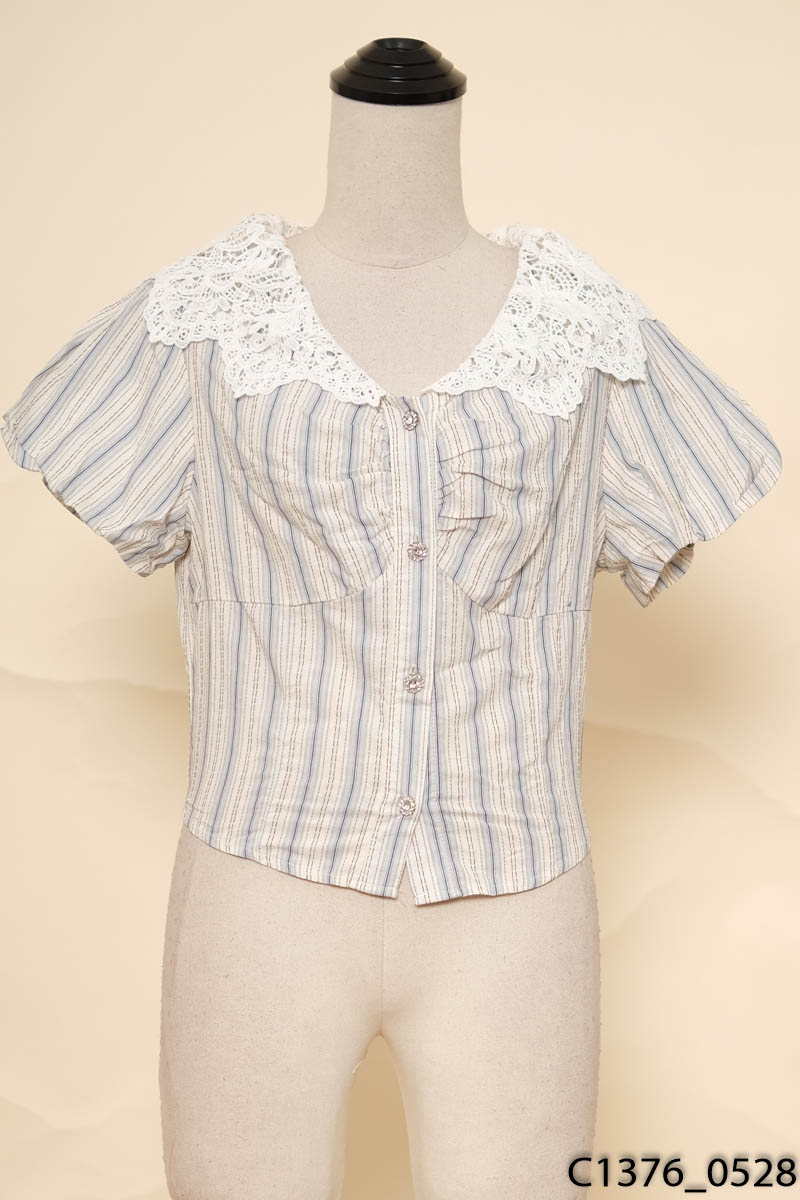 Áo kẻ xanh be cổ ren trắng New Tags
