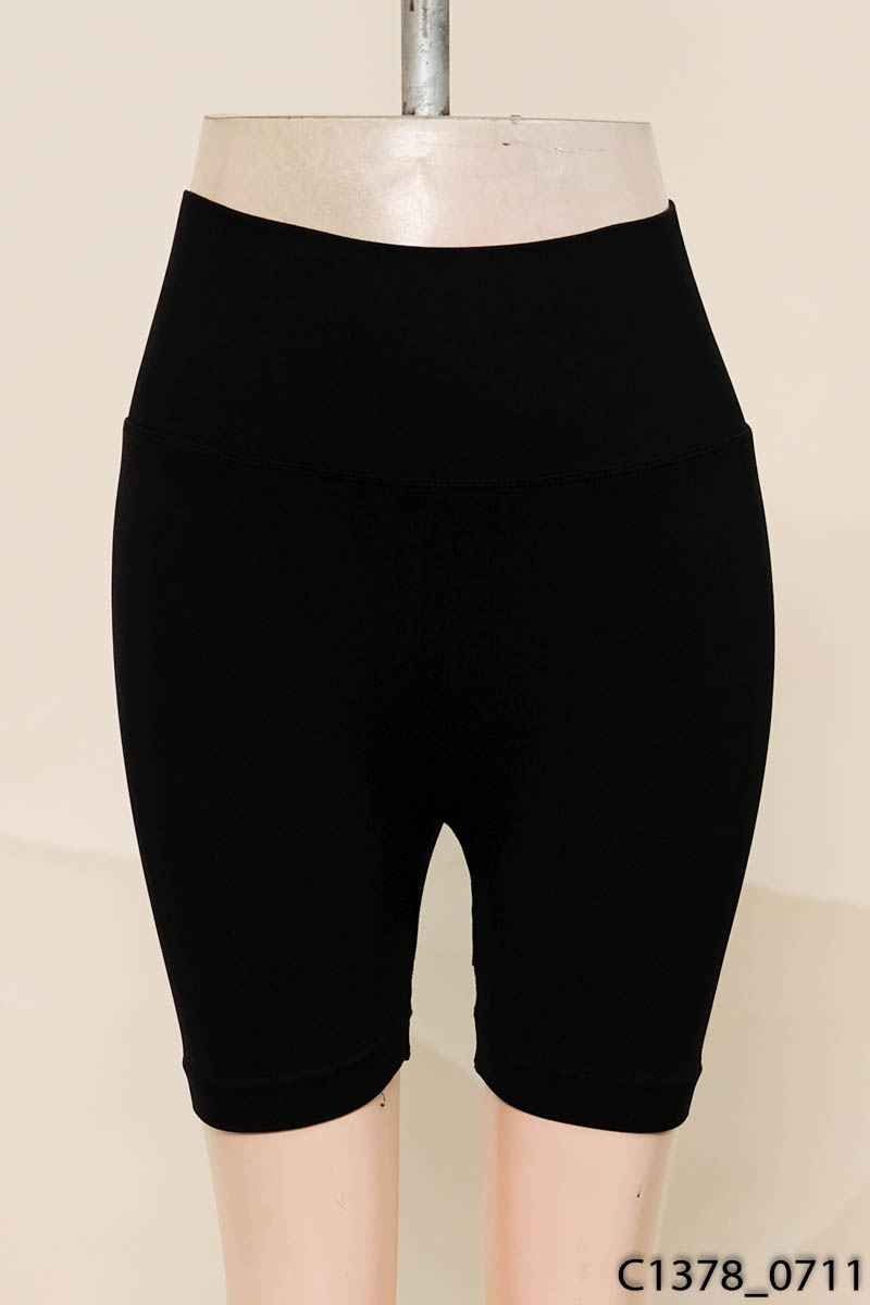Quần shorts tập đen