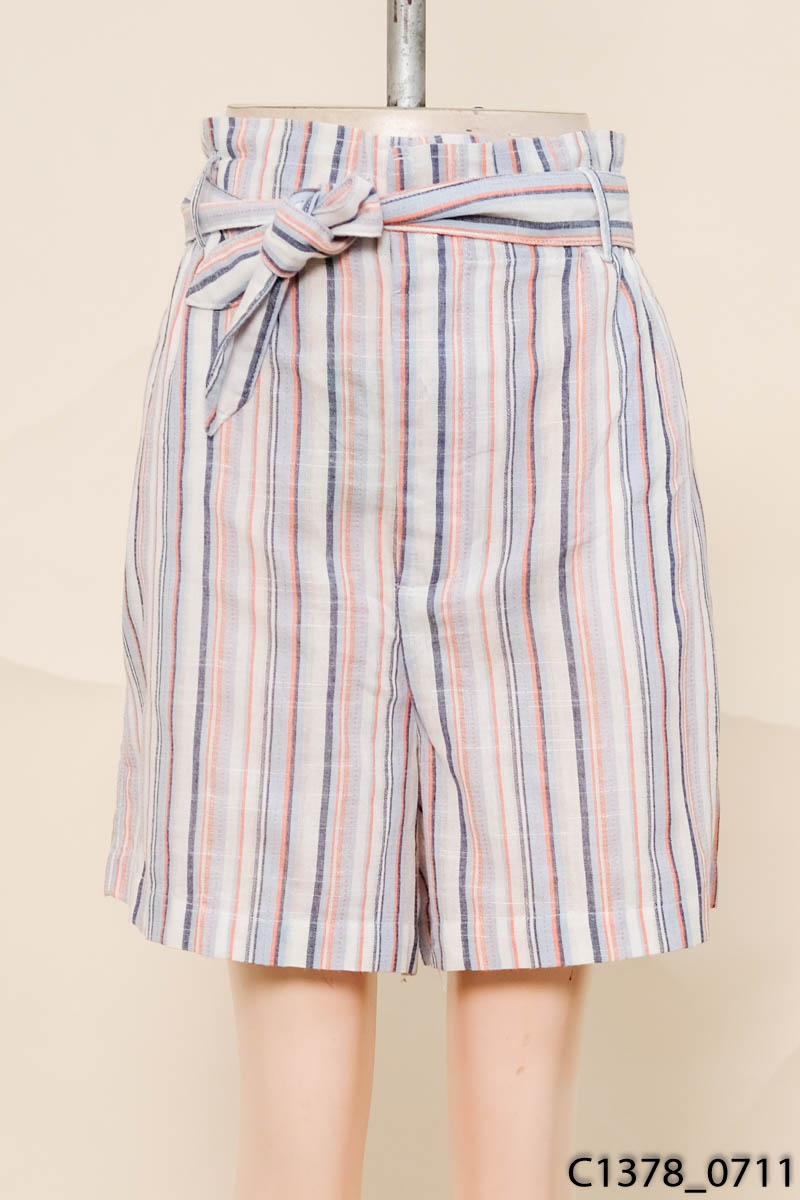 Quần shorts linen kẻ trắng xanh
