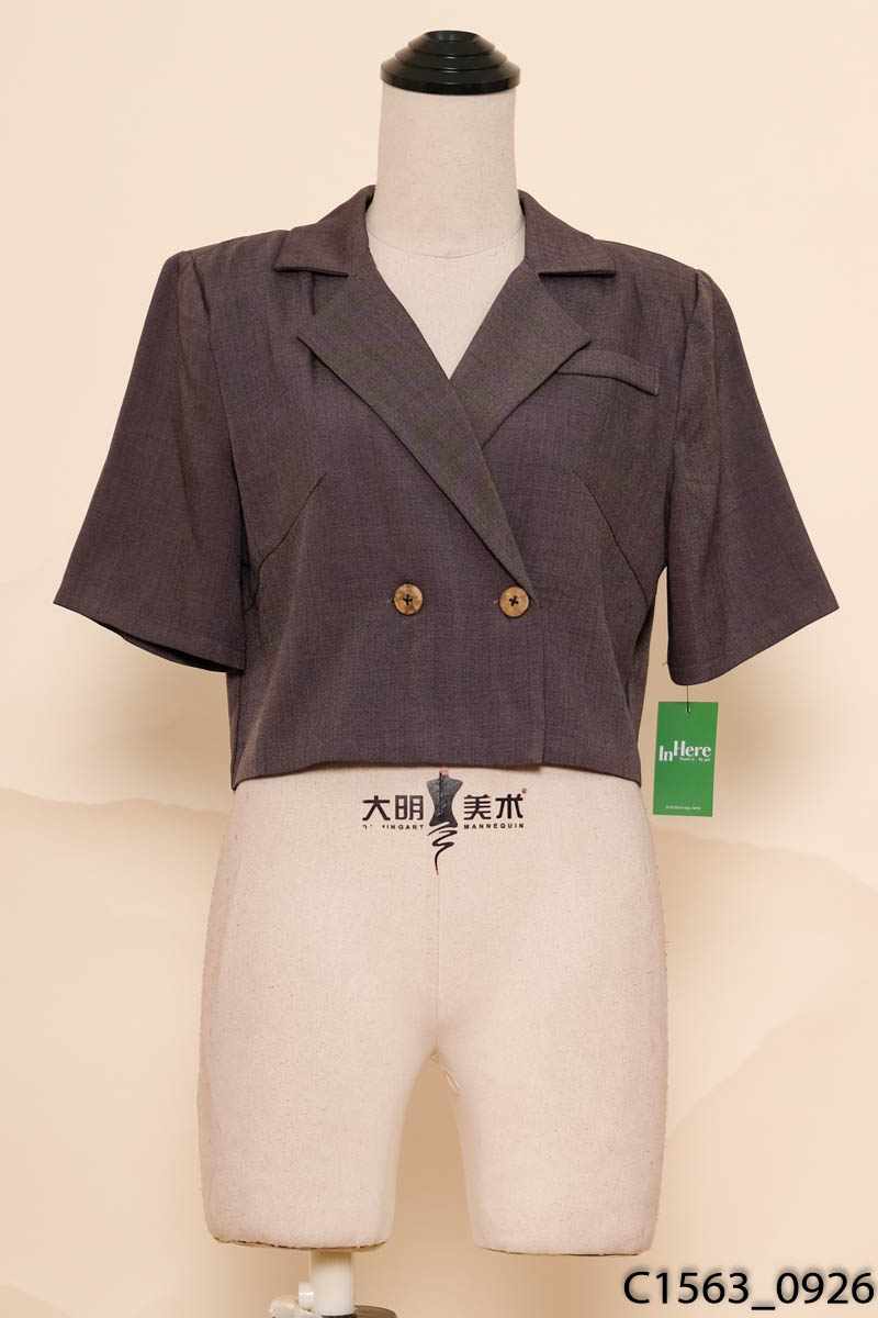 Áo xám cổ vest cộc tay
