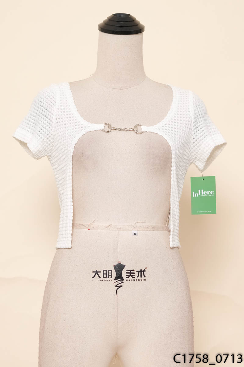 Áo choàng lưới trắng