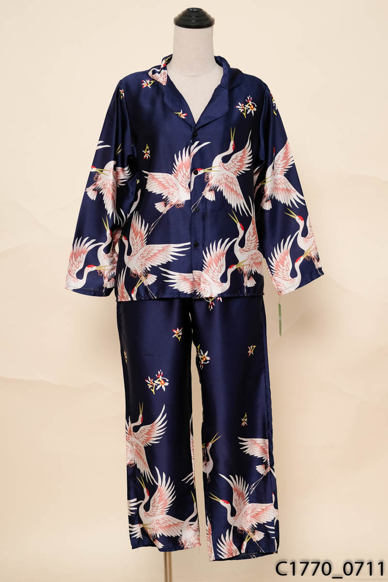 Set pijama xanh họa tiết con công