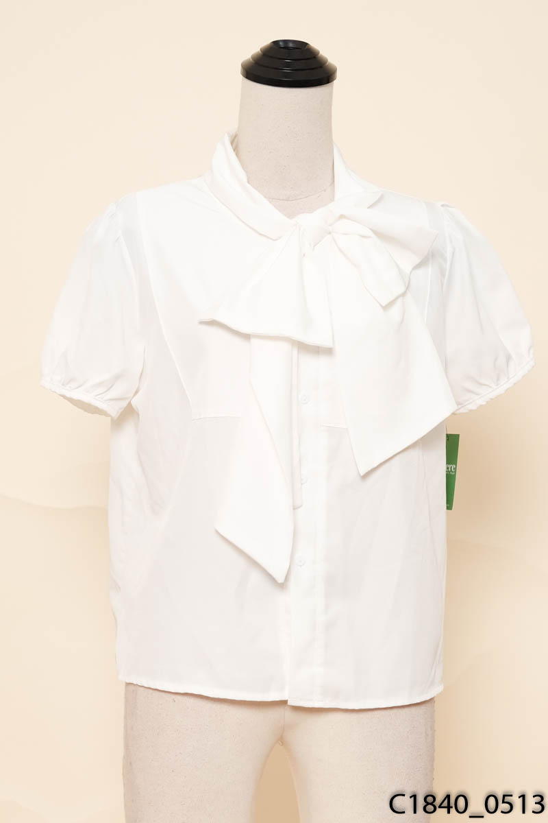 Áo trắng dây buộc