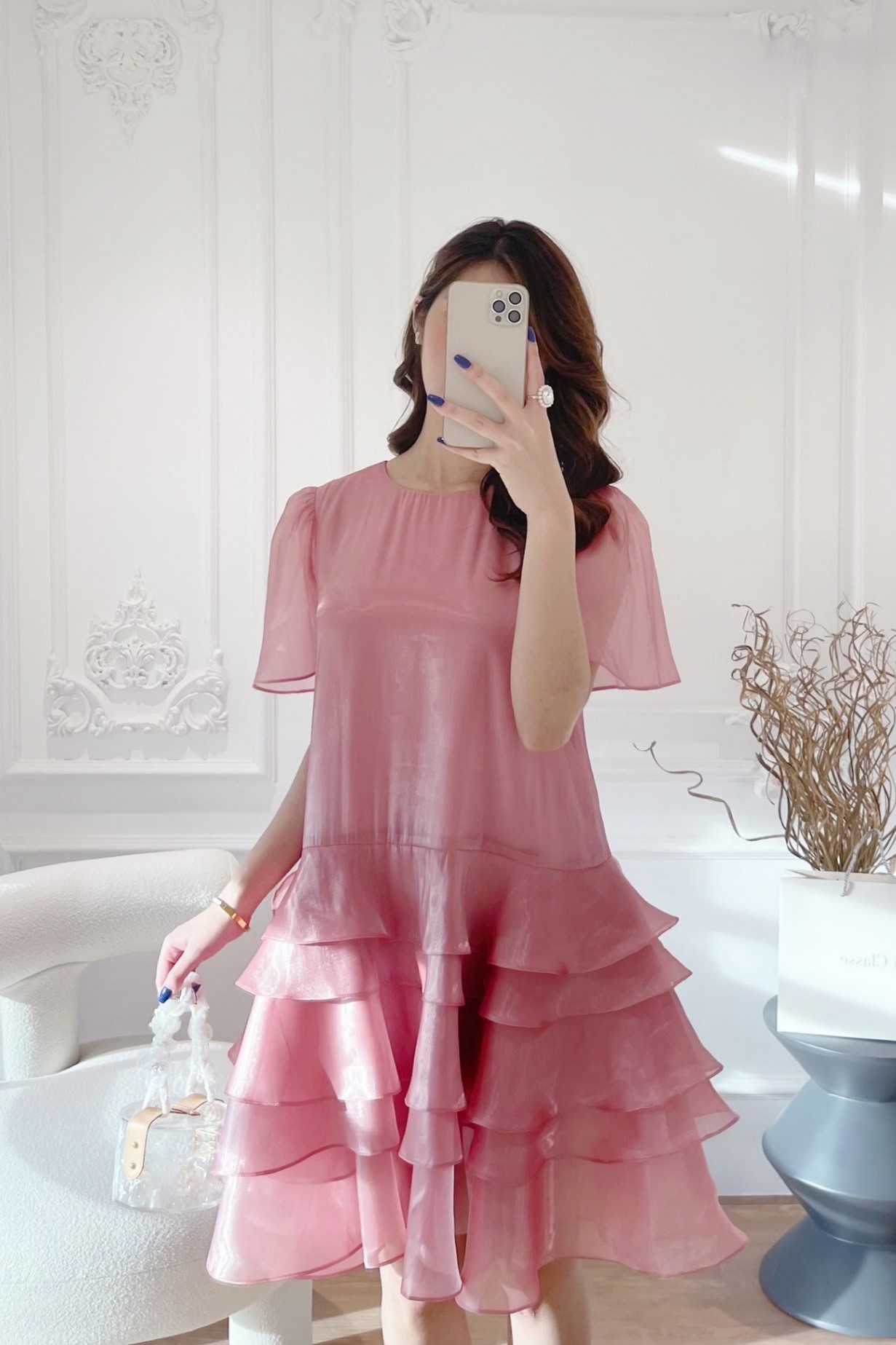 Đầm hồng tầng