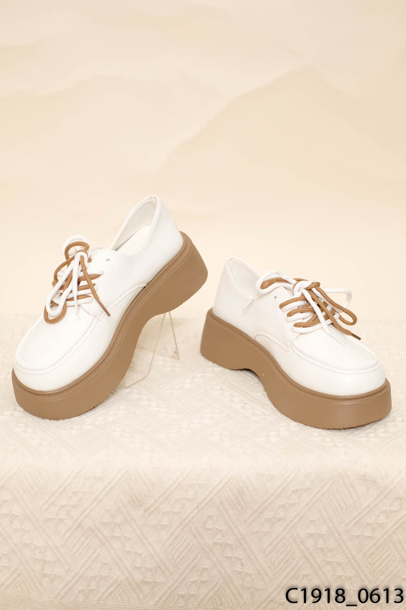 Giày oxford trắng đế nâu New