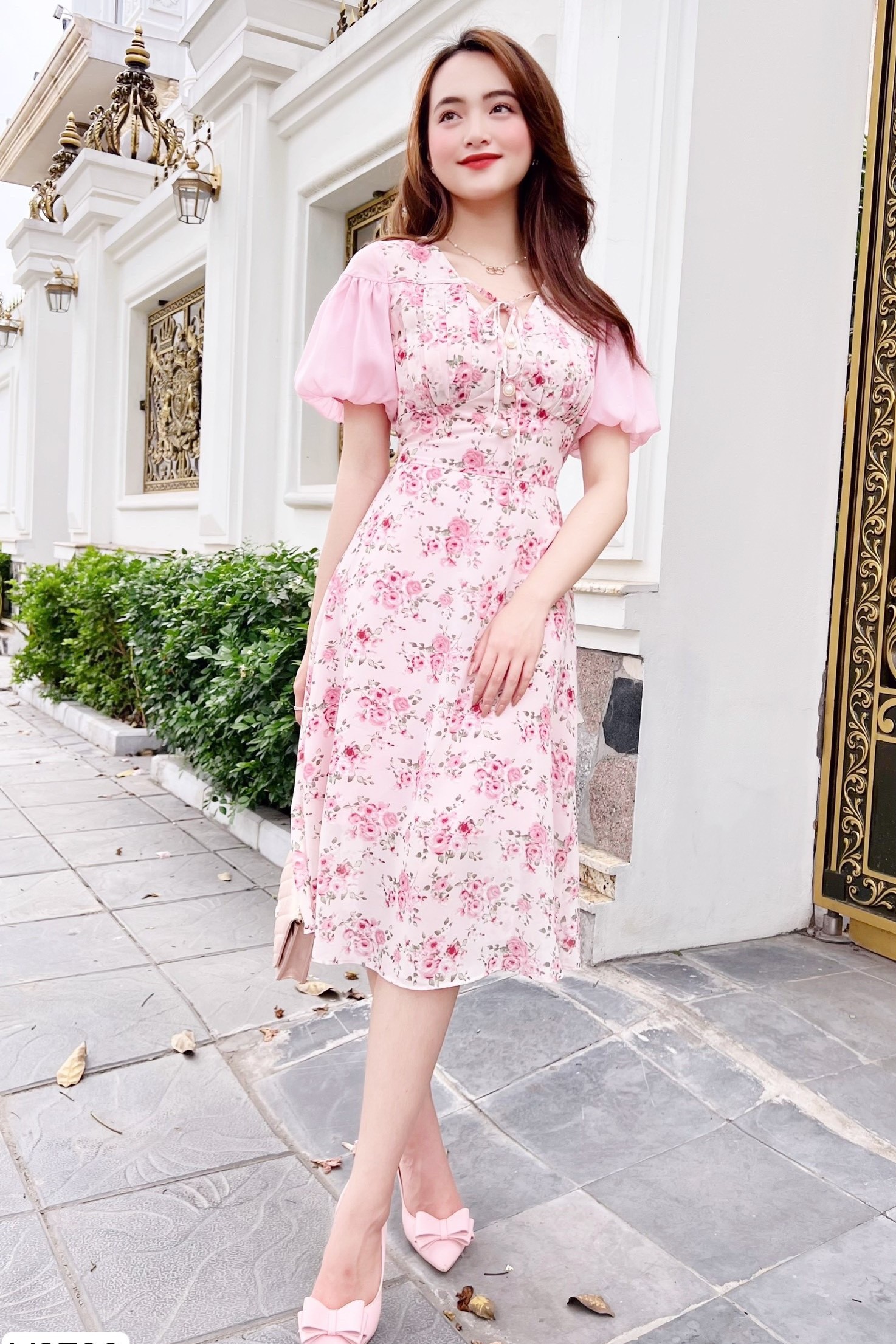 DVC-Đầm hồng hoa hồng New Tags
