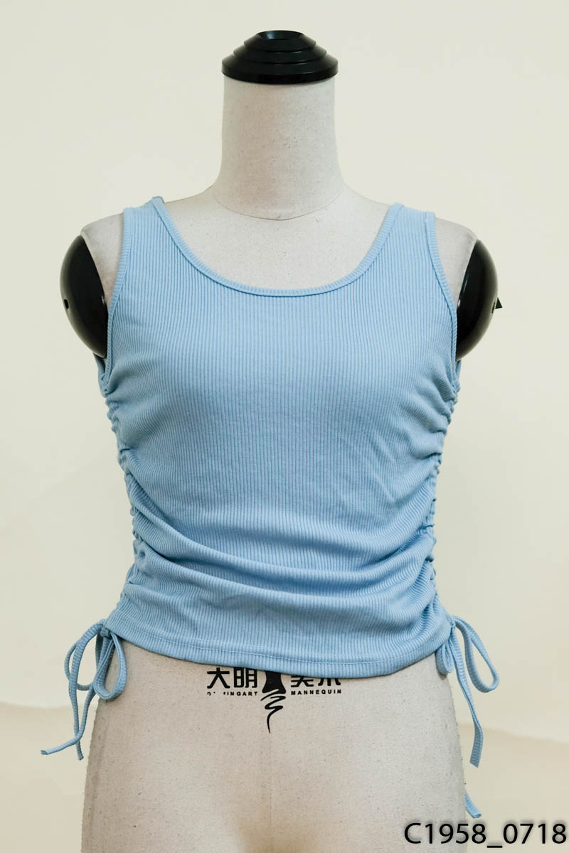 Áo ba lỗ xanh rút dây