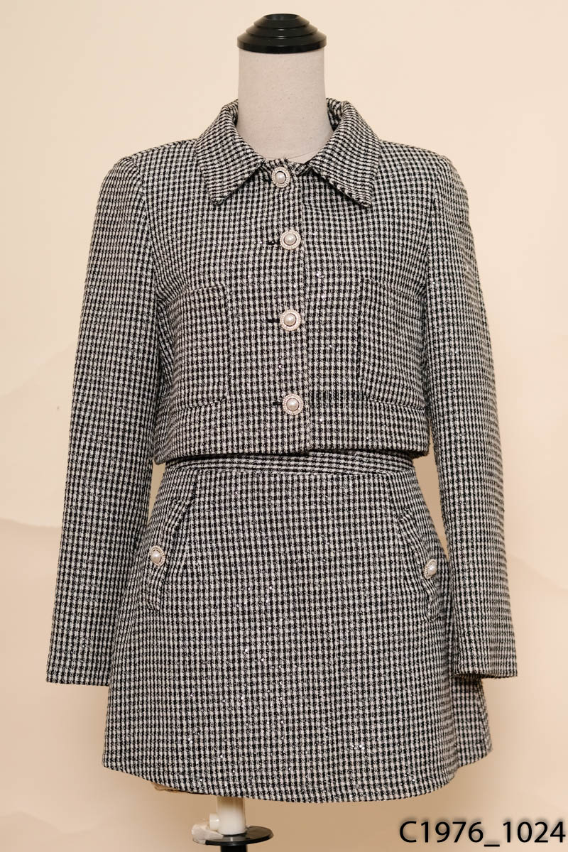 Set áo dạ tweed kẻ đen be đính kim sa + chân váy Tí Ngoan