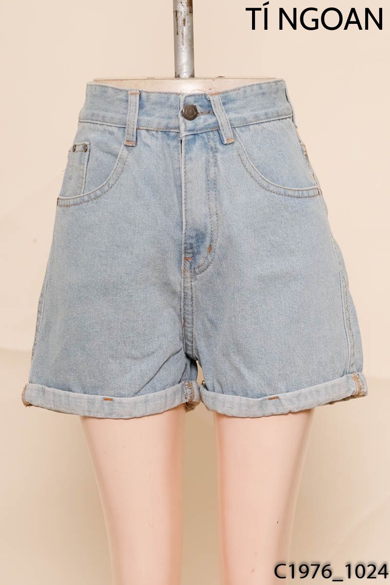 Quần shorts jean xanh Tí Ngoan
