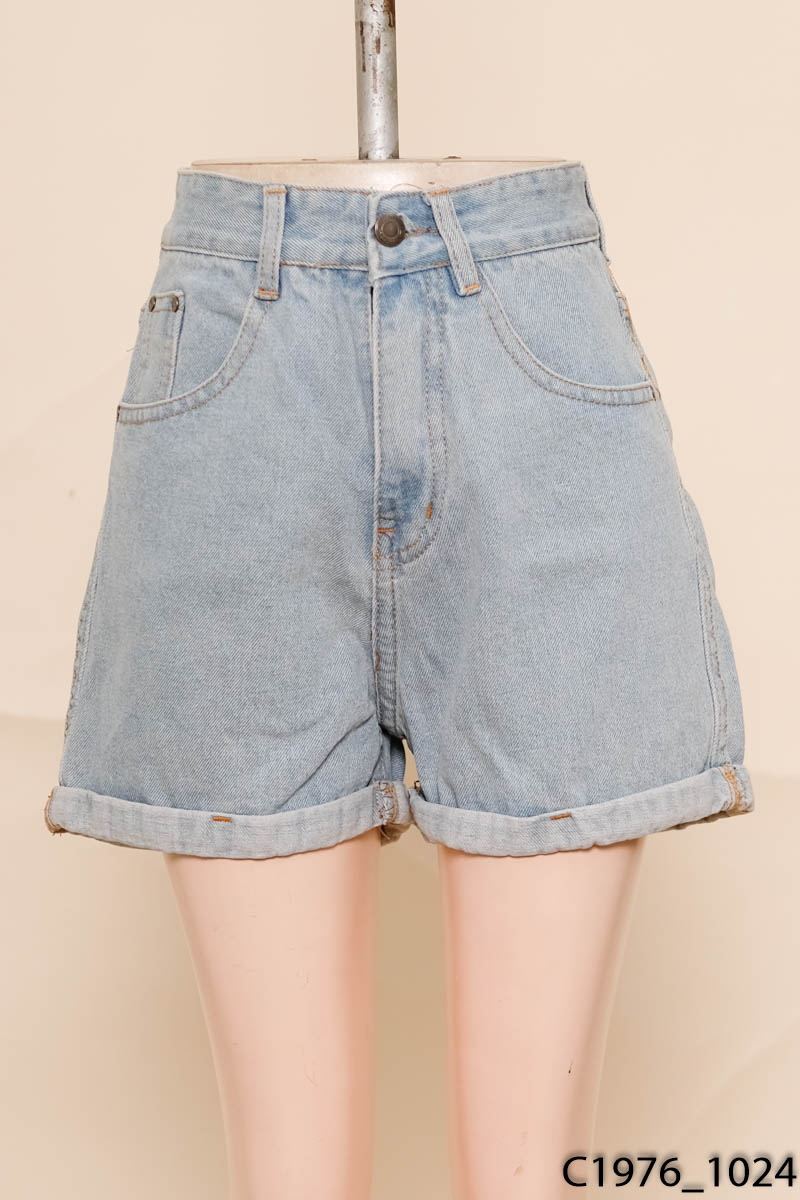 Quần shorts jean xanh Tí Ngoan