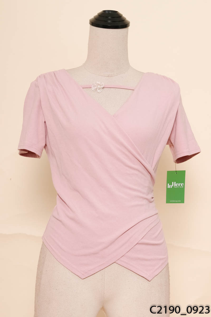 Áo tím cổ V cộc tay