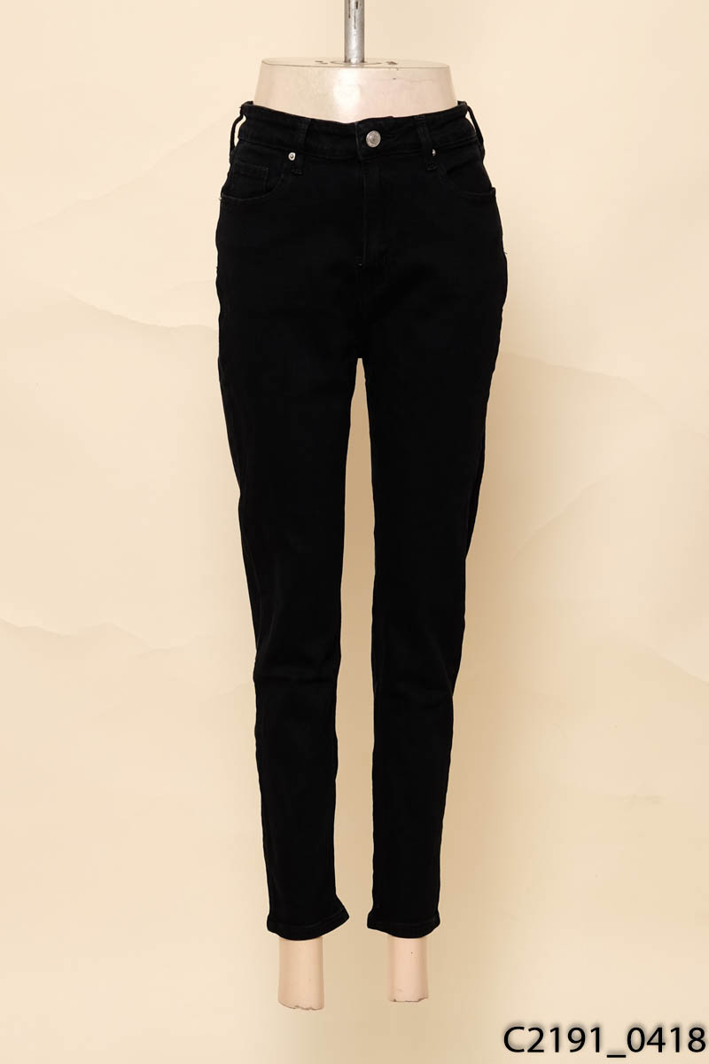 Quần jeans đen bó