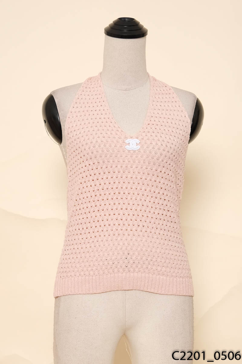 Áo hồng cổ yếm