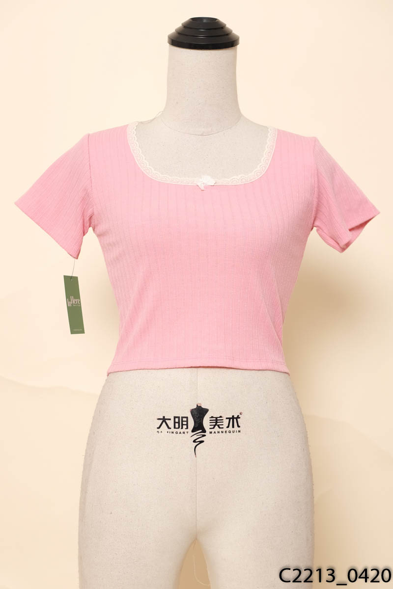 Áo hồng cổ vuông