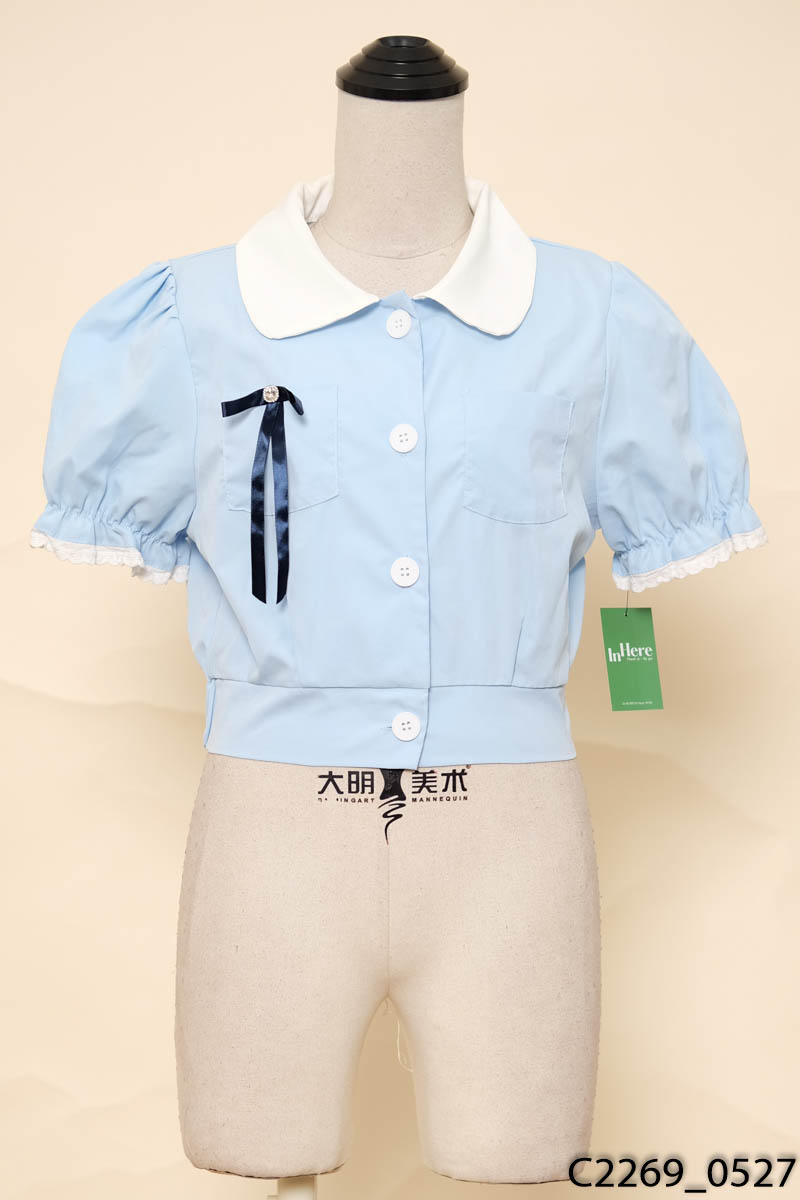 Áo xanh cổ sen trắng