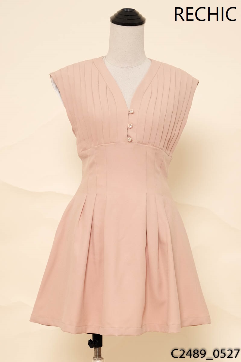 Đầm be sát nách xếp ly Rechic