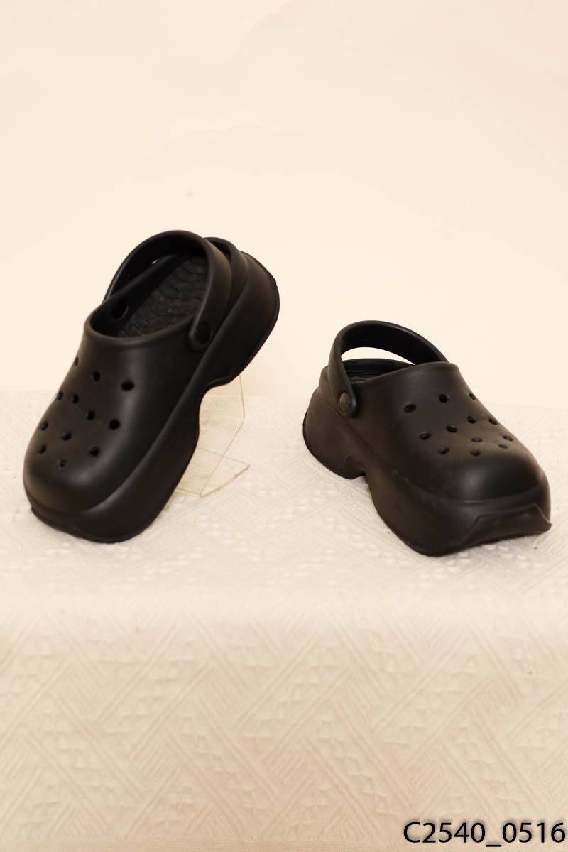 Dép crocs đen
