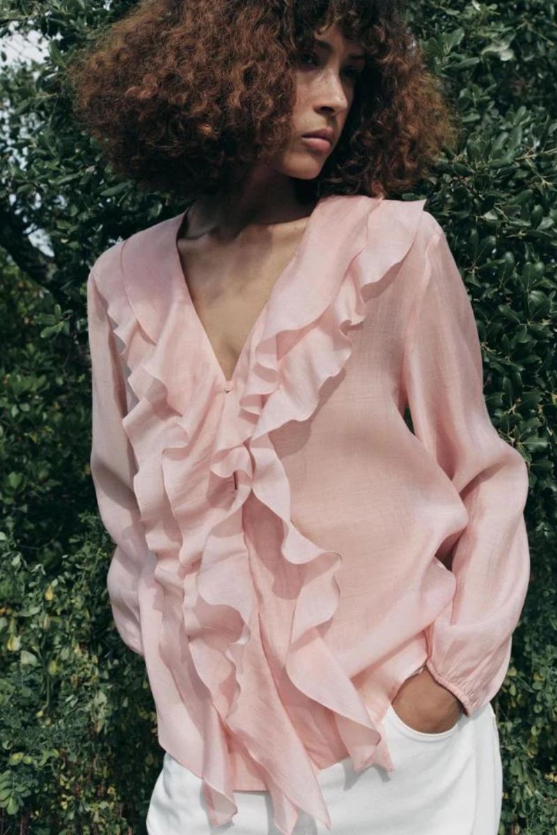 Áo hồng voan cổ V Zara