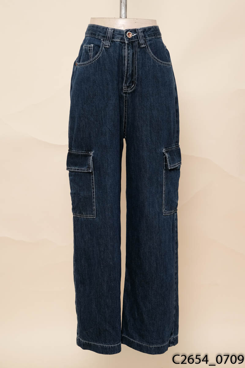 Quần jeans xanh túi hộp