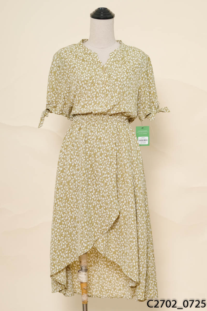 Đầm xanh họa tiết bo chun eo