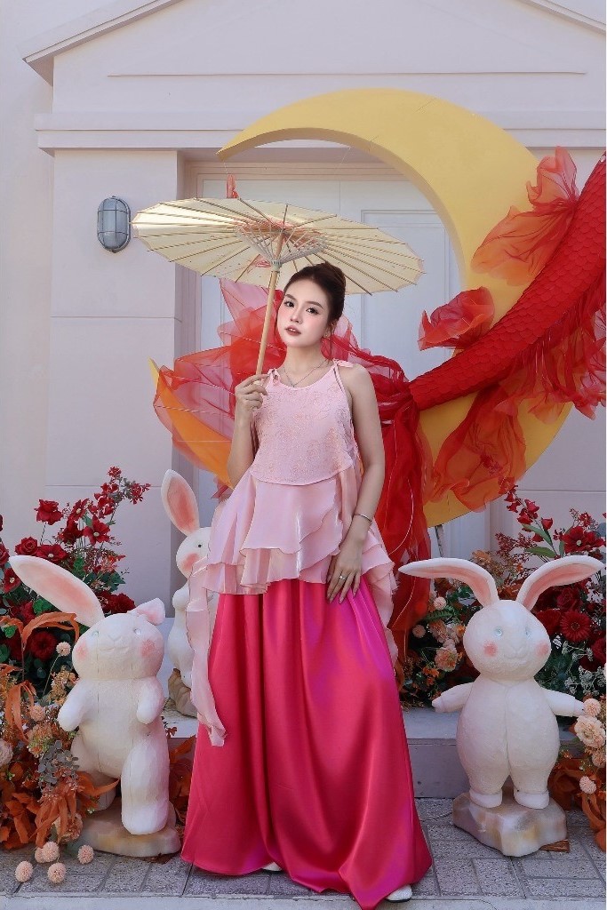 Set Áo voan 2 dây hồng họa tiết + chân váy