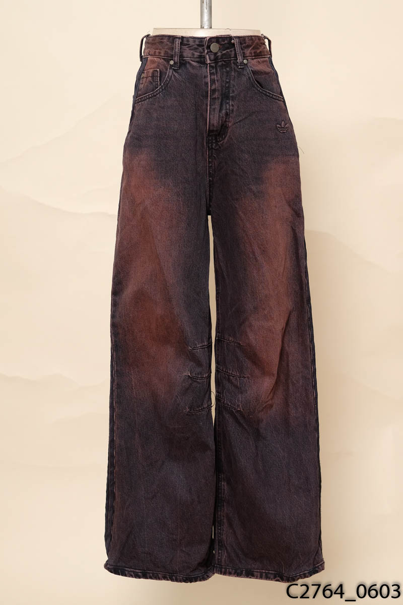Quần jeans đỏ đen