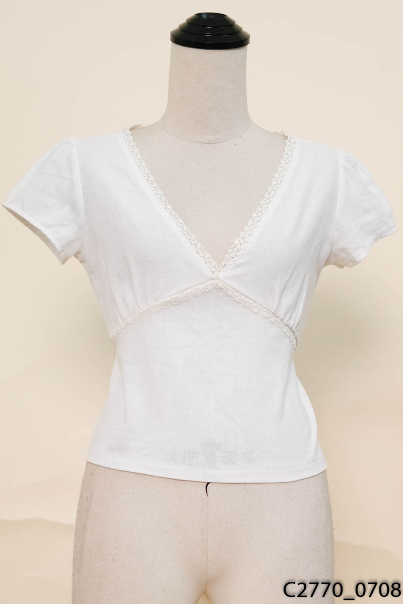 Áo linen trắng cổ V