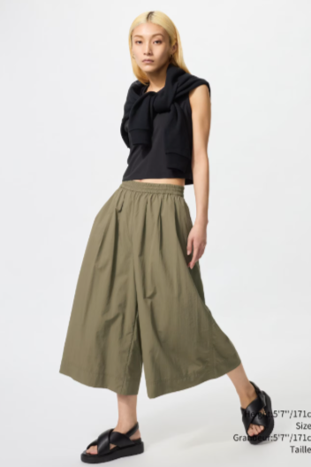 Quần culottes xanh Uniqlo