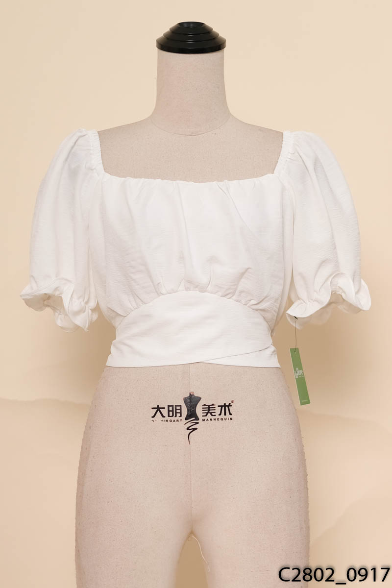 LIIN - Áo trắng cổ vuông bo chun
