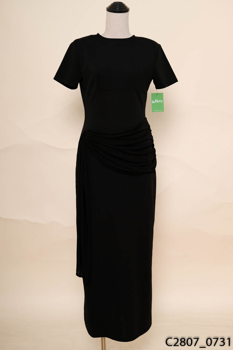 CHI DAO BOUTIQUE - Đầm đen cộc tay phối vạt lưới