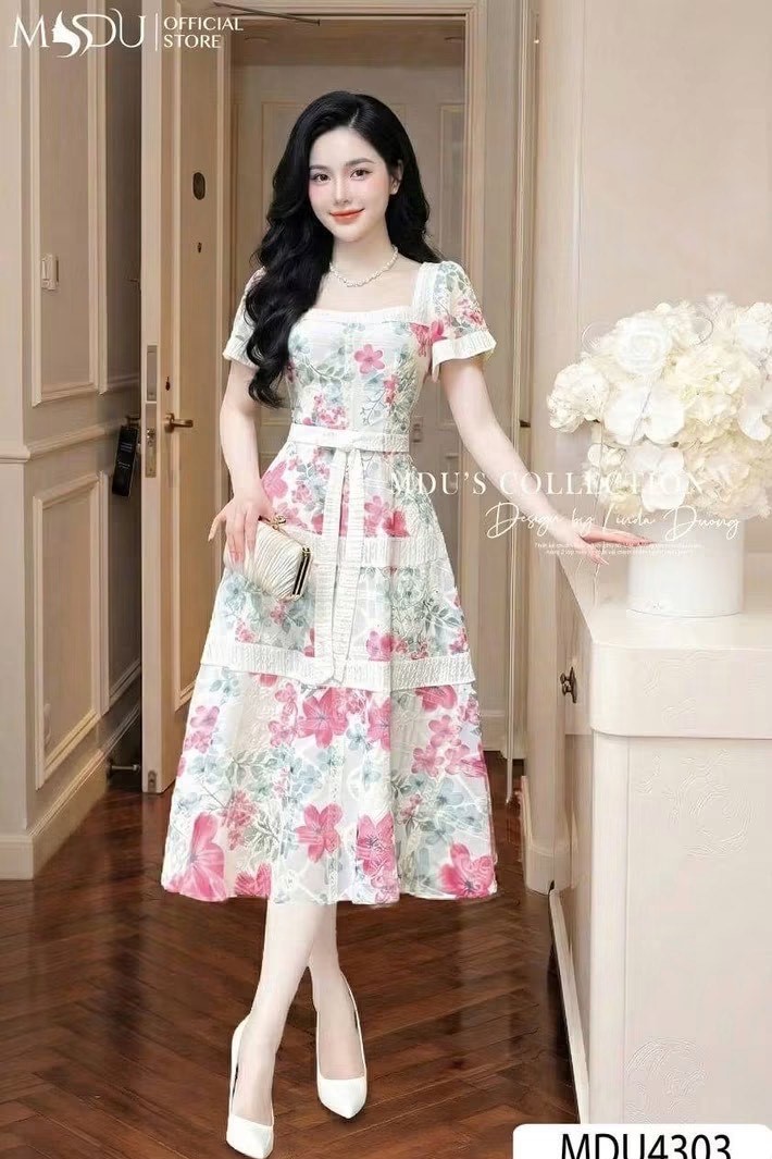 TOPSHOP - Đầm be cổ vuông họa tiết