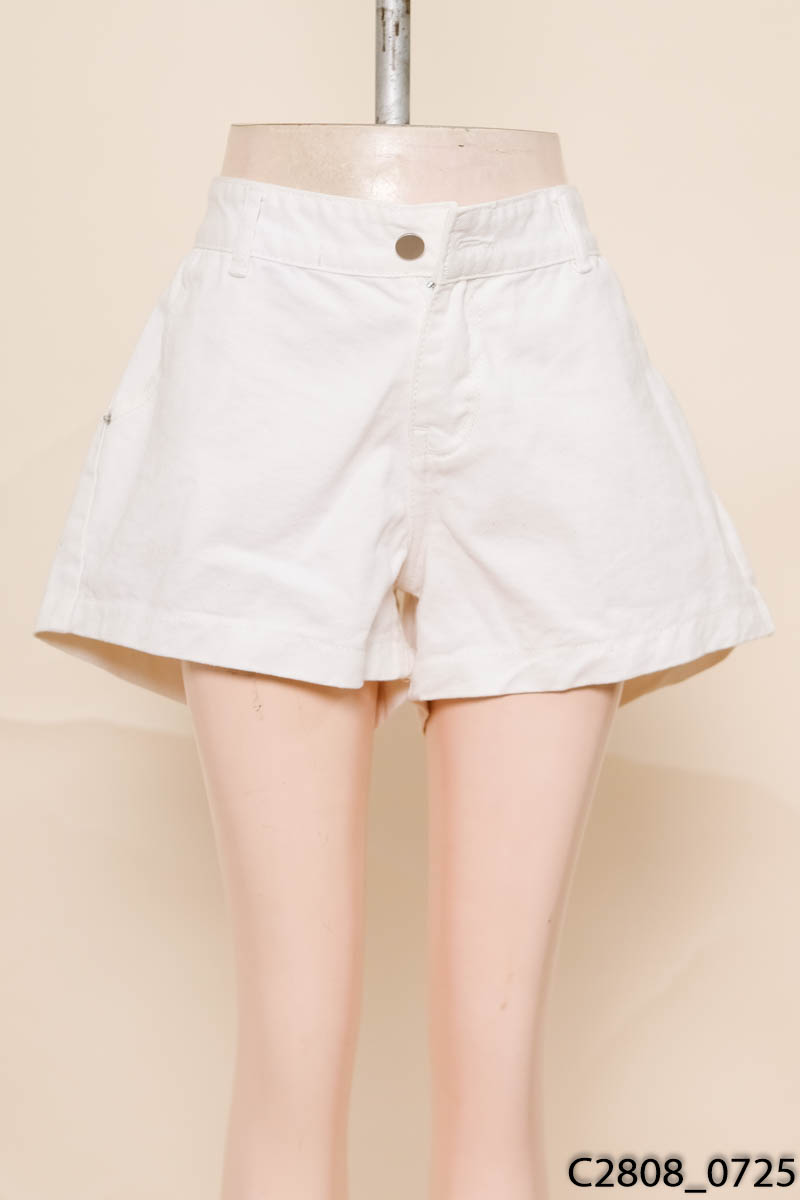 THE QUẠO - Quần shorts jean trắng New Tags
