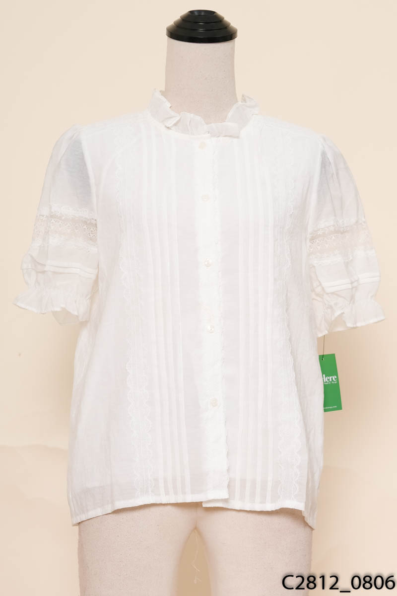 Áo trắng phối ren cộc tay