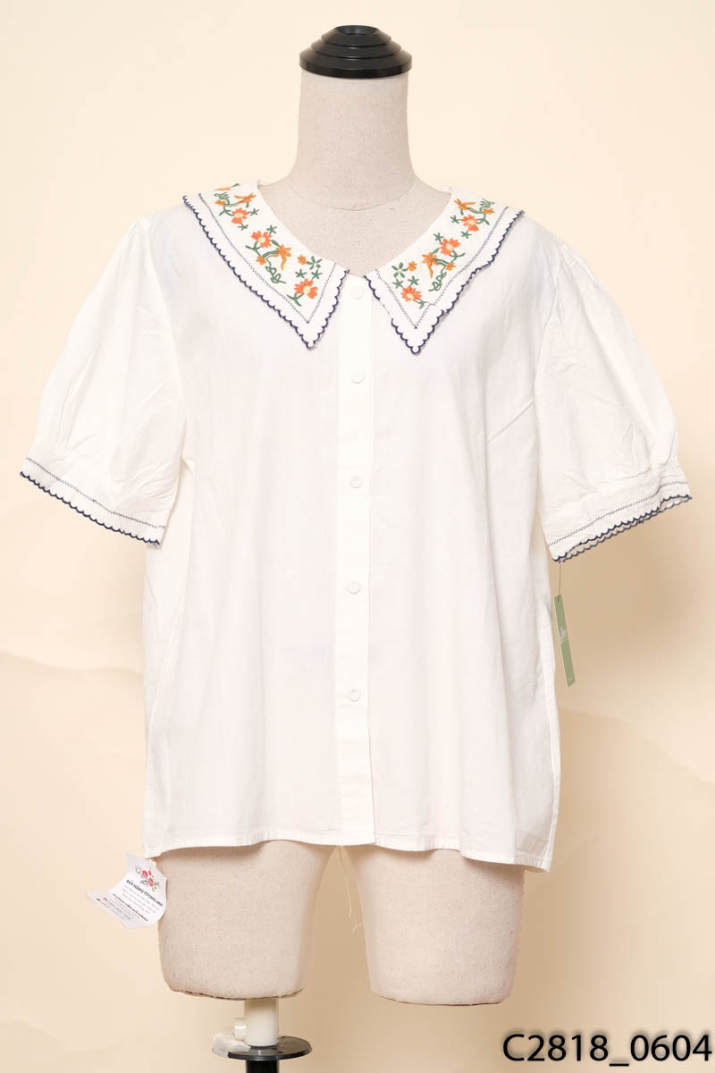 VÂN VÂN VINTAGE-Áo sơ mi trắng cổ thêu New Tags