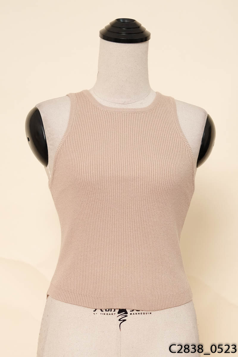 Áo tanktop be sát nách