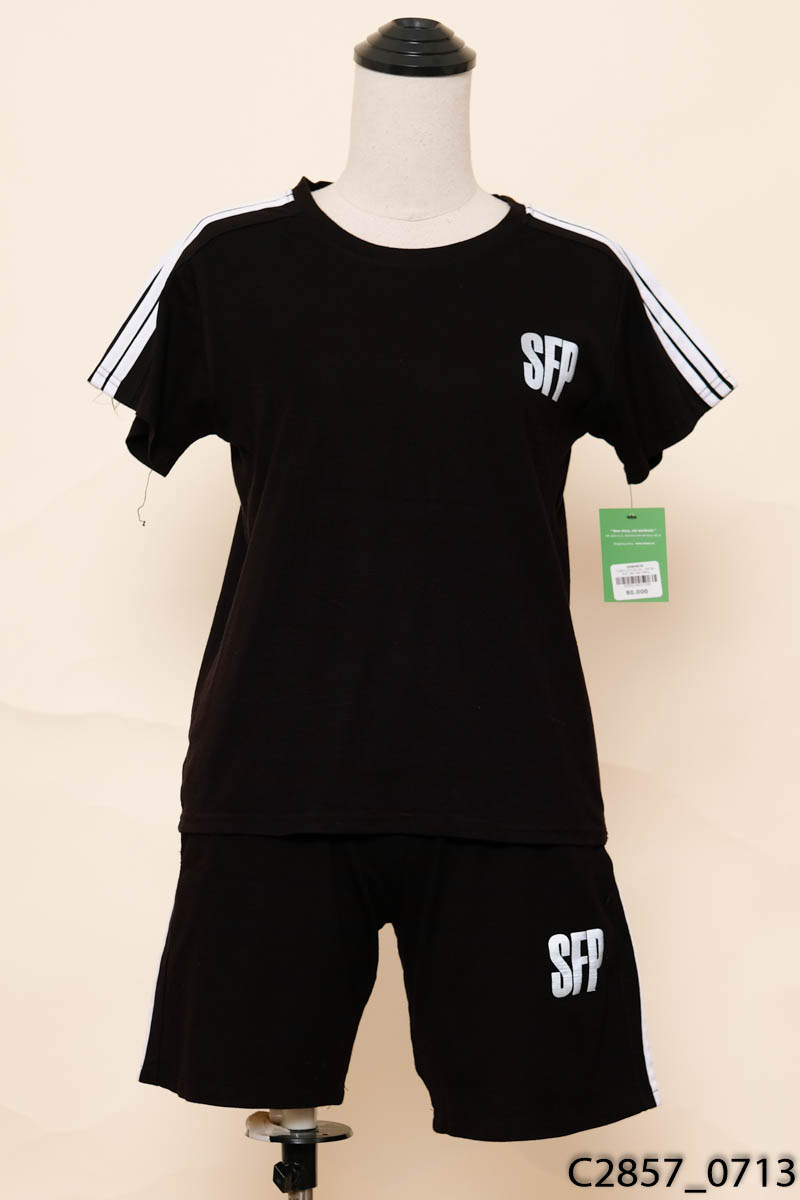 Set áo thun đen sọc trắng + quần shorts