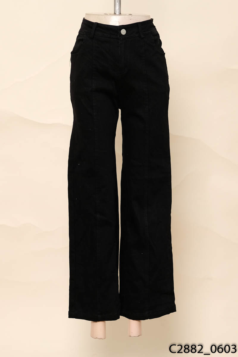 Quần jeans đen
