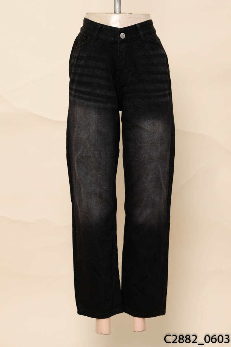 Quần jeans đen